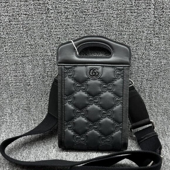Gucci Leather Shoulder Bag 675-071325 - Picture 2 of 13